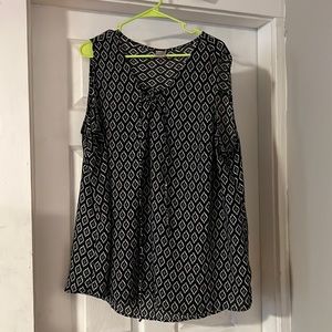 Terra sky tank top with tie in front